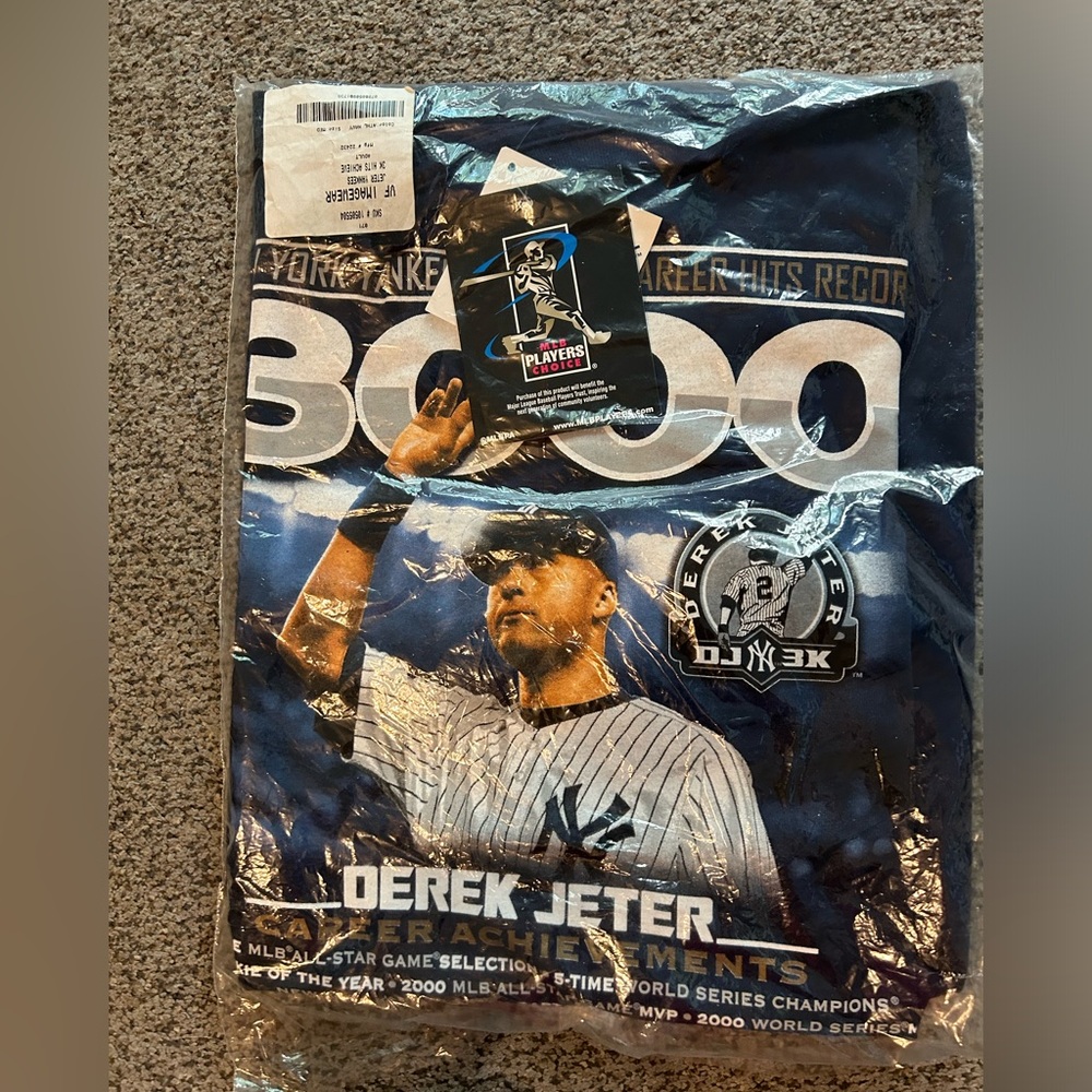 DEREK JETER ⚾️3000 hits T SHIRT